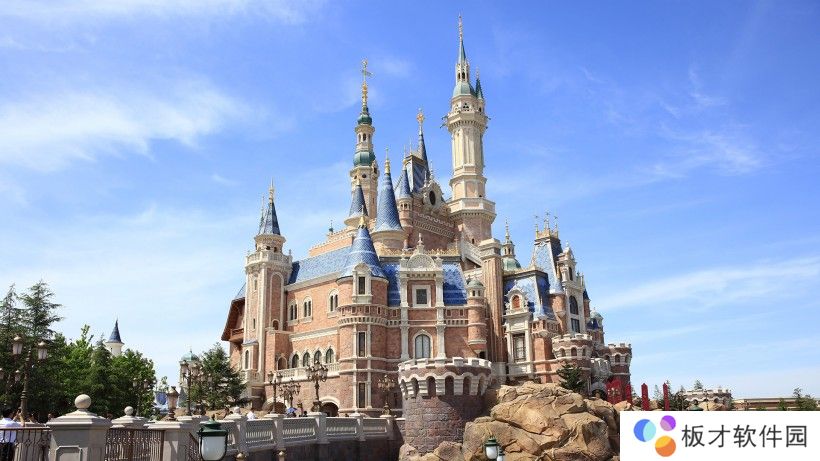 《抖音》迪士尼城堡夜晚背景图片高清原图分享